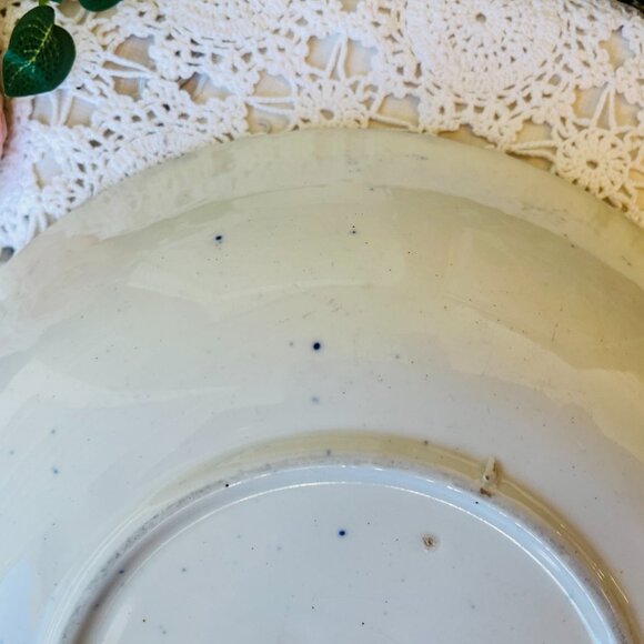 Blue Willow Large Serving Bowl, Unmarked Antique Blue Transferware China - Picture 13 of 16